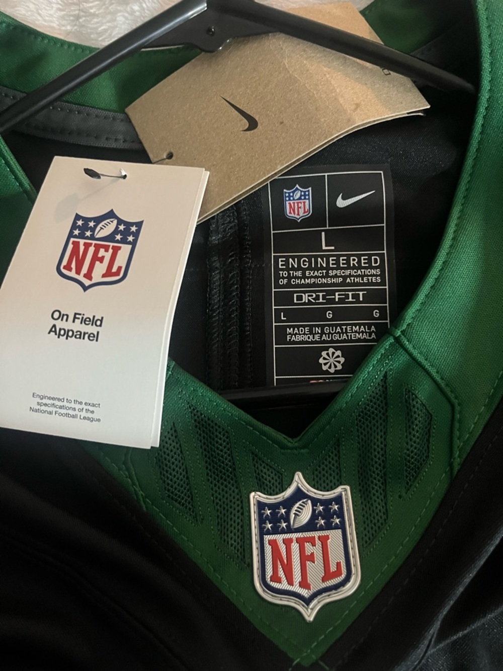 Brand New NFL Nike Sauce Gardner New York Jets #1 Jersey in black Size Large NWT - Picture 2 of 7